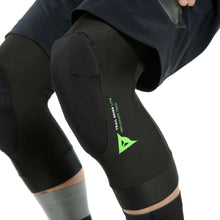 Load image into Gallery viewer, Dainese Trail Skins Lite Knee Guards