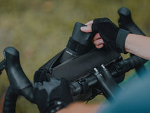 Load image into Gallery viewer, Topeak Tubular BarBag 3.8 Litre Handlebar Bag - Black